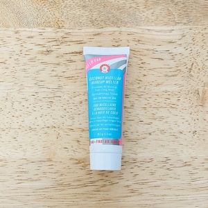 🎀2/20🎀 28.3 G First Aid Beauty Coconut Micellar Makeup Melter Mini